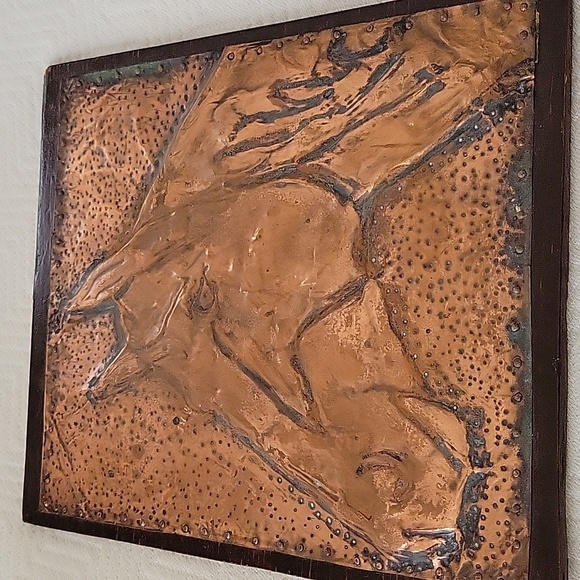 Vintage Hammered Copper Horse on Wood - Picture 2 of 5